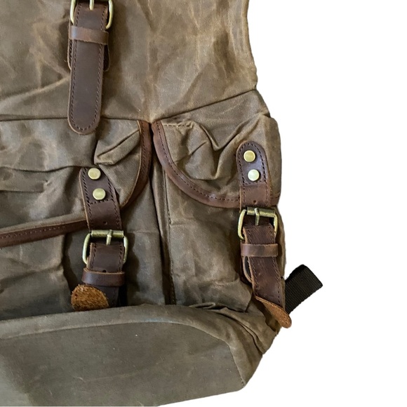 NWT District Fly Brown Leather Fabric Mix Humanely Produced Travelers Backpack - Picture 2 of 14